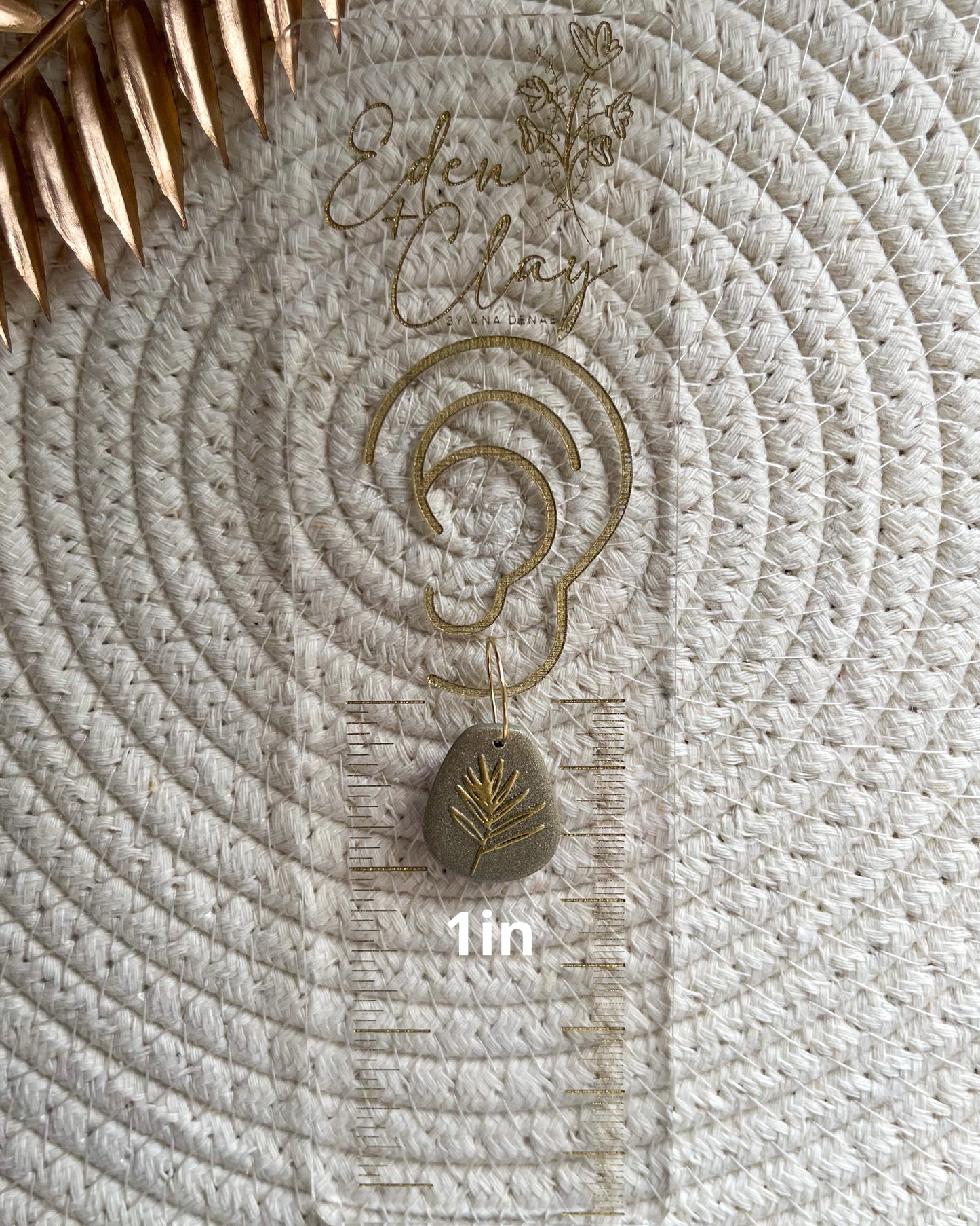 Dainty Palm Drops image 5