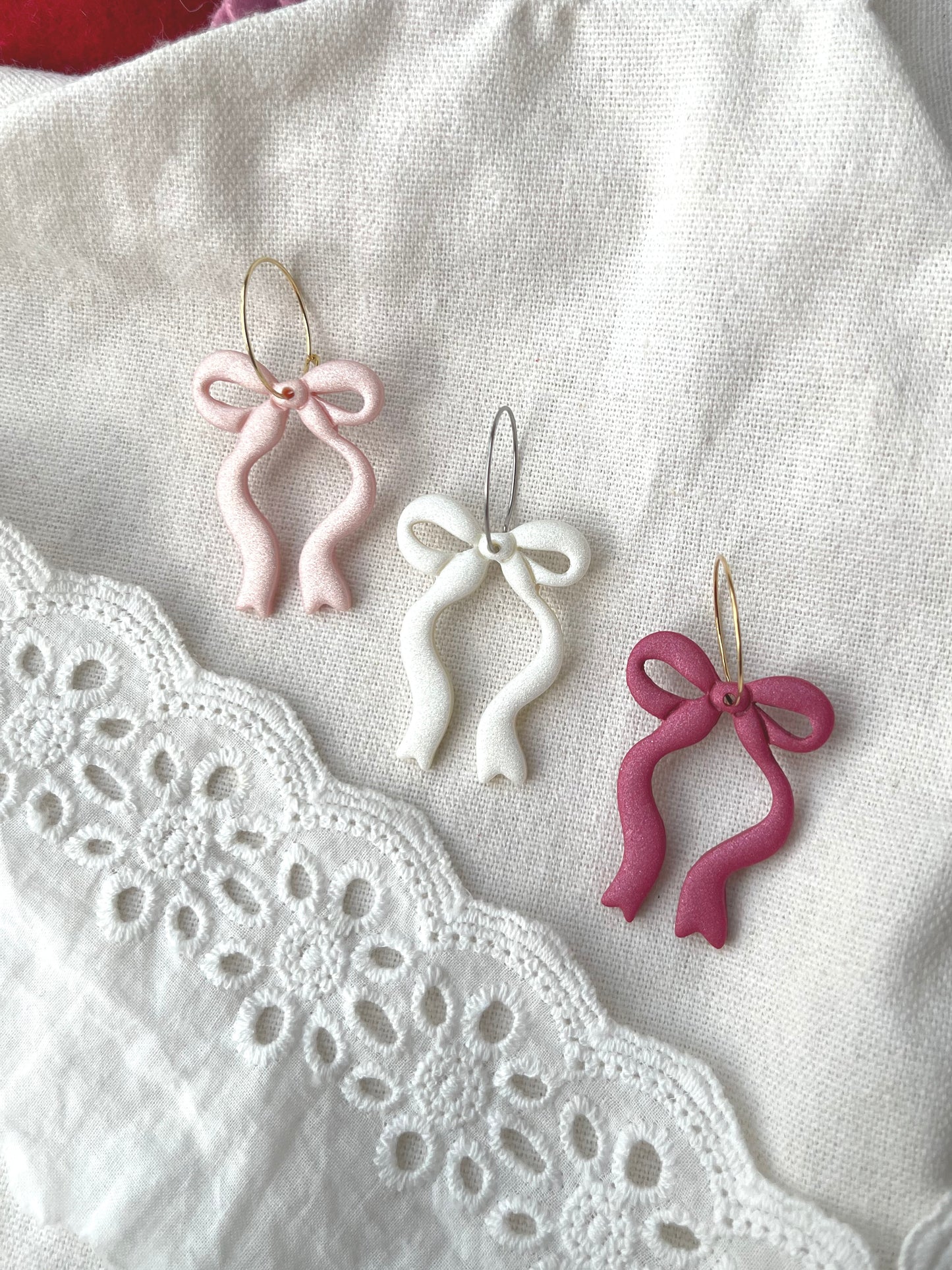 Droopy Bows image 0