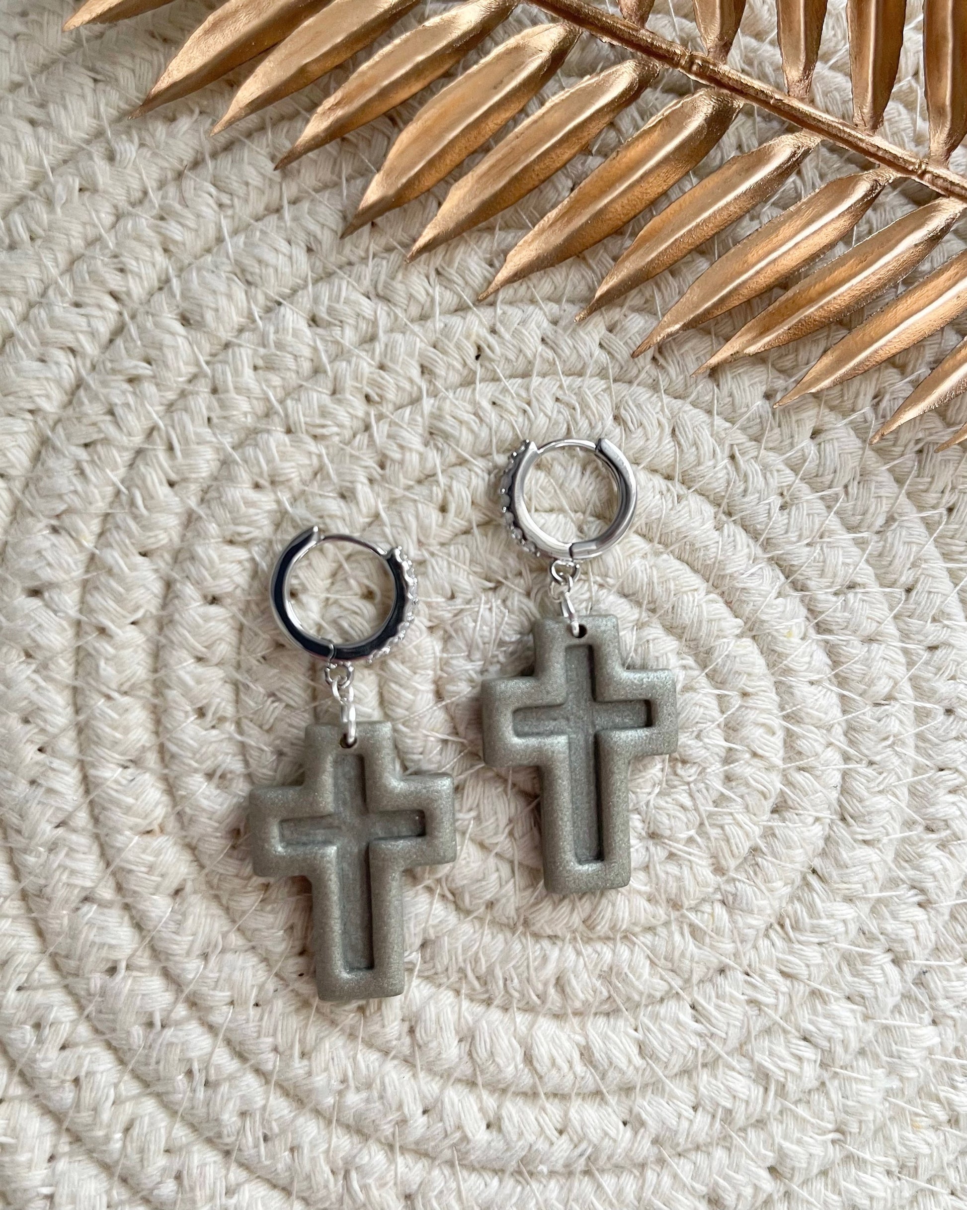 Embossed Cross image 5