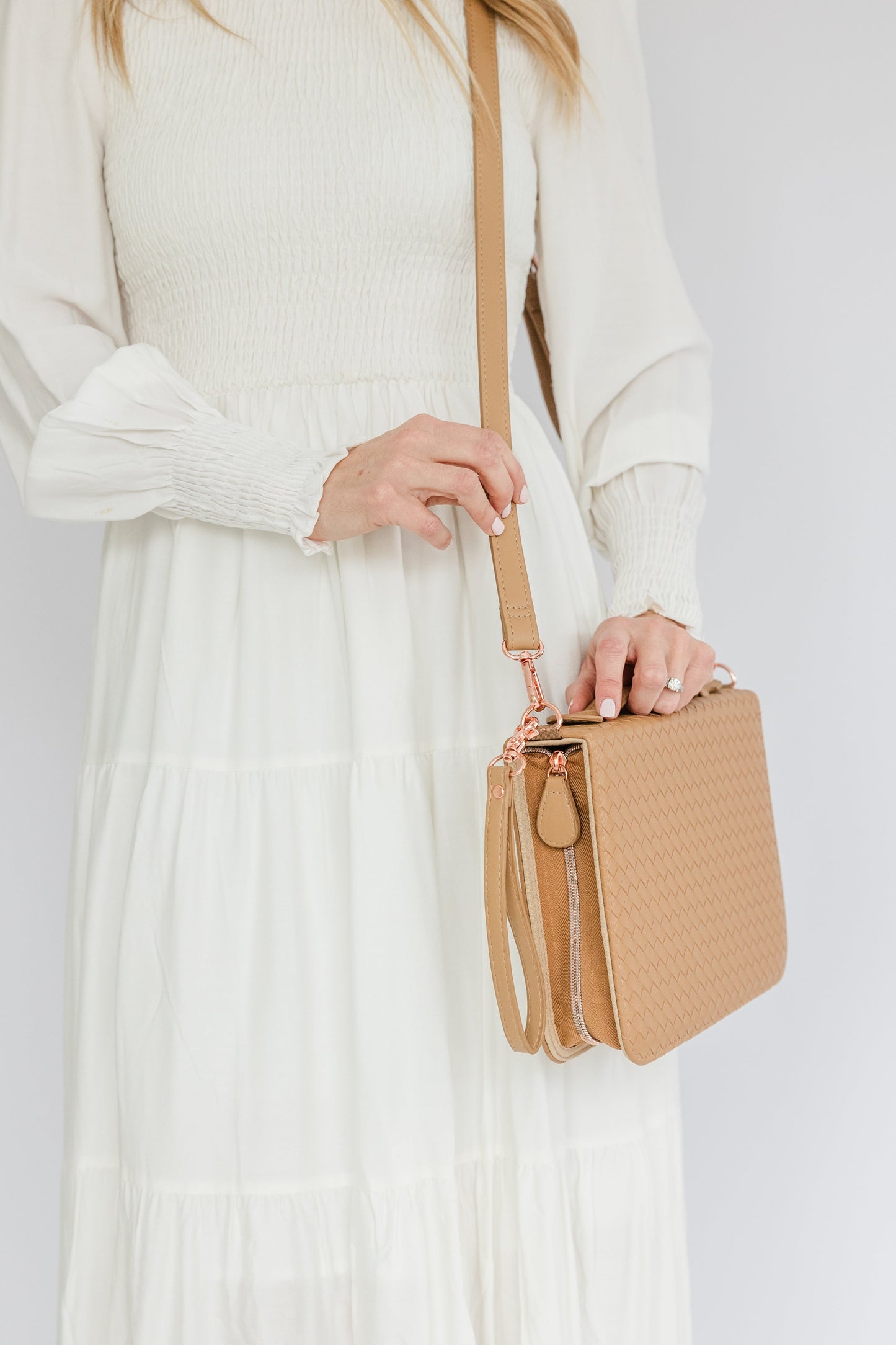 Woven Bible Crossbody Bag - Caramel