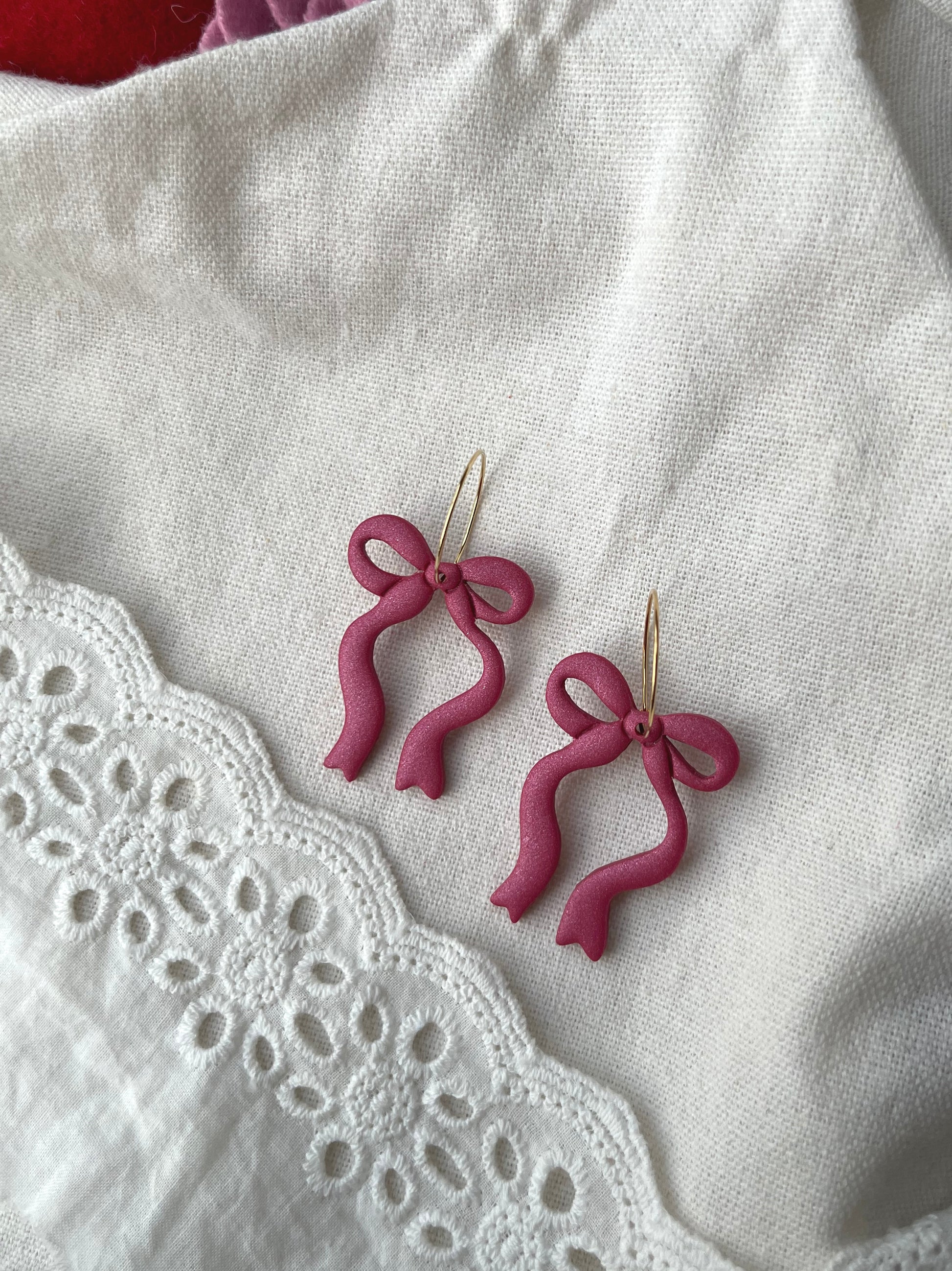 Droopy Bows image 3