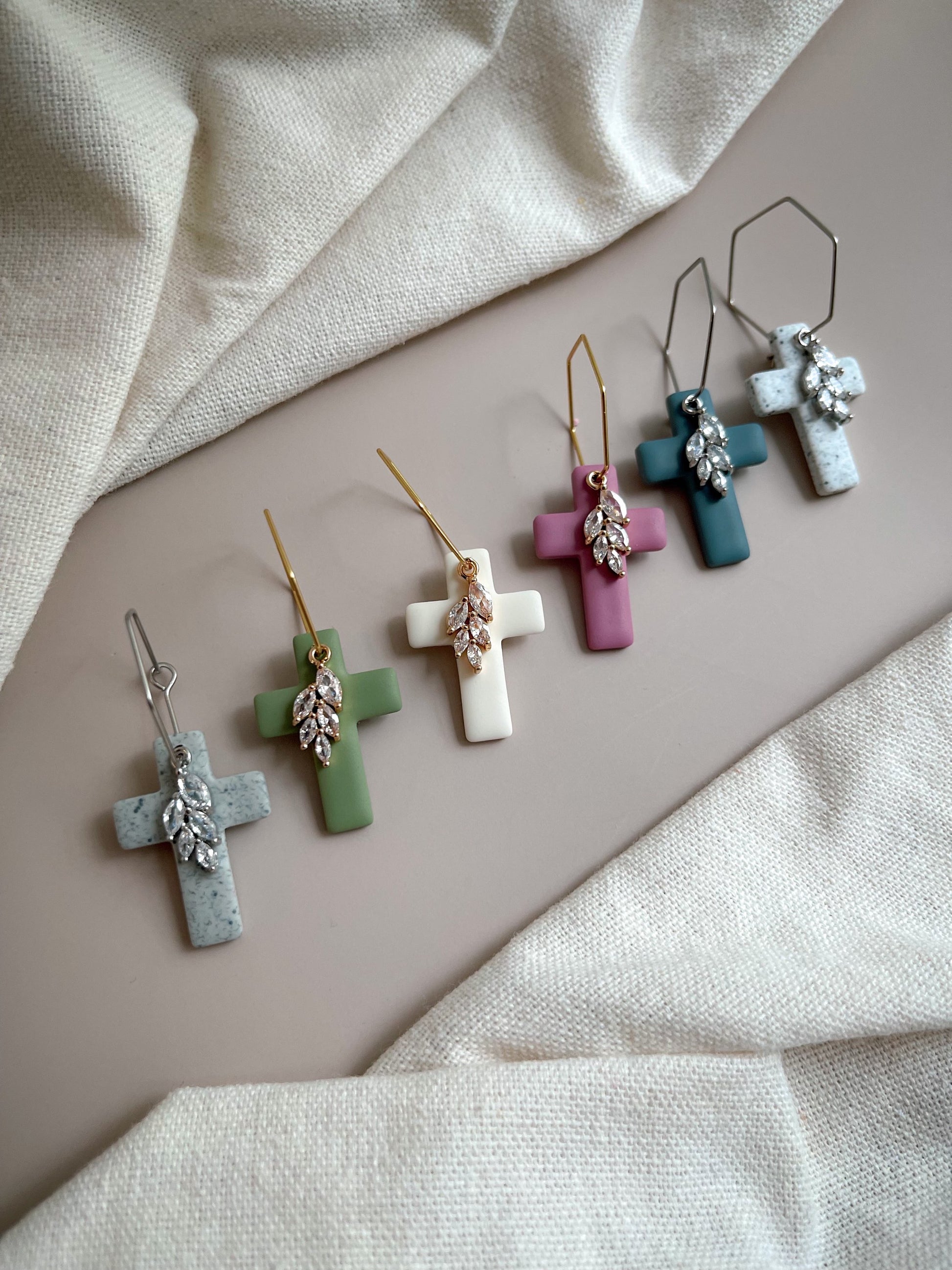 Simple Cross image 0