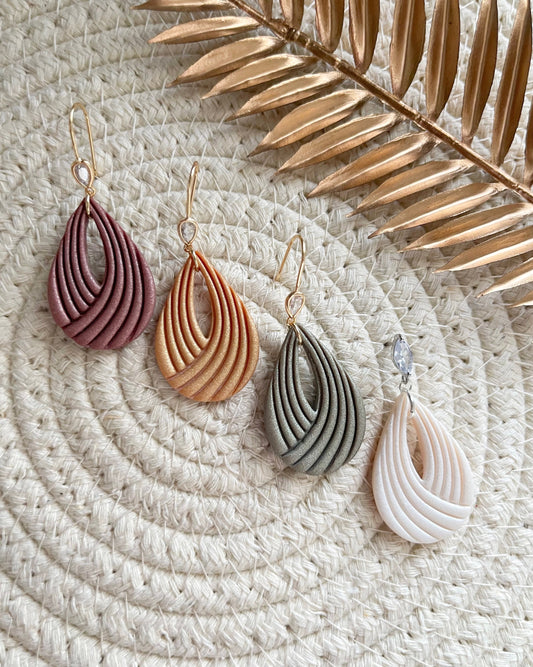 Woven Teardrop image 0