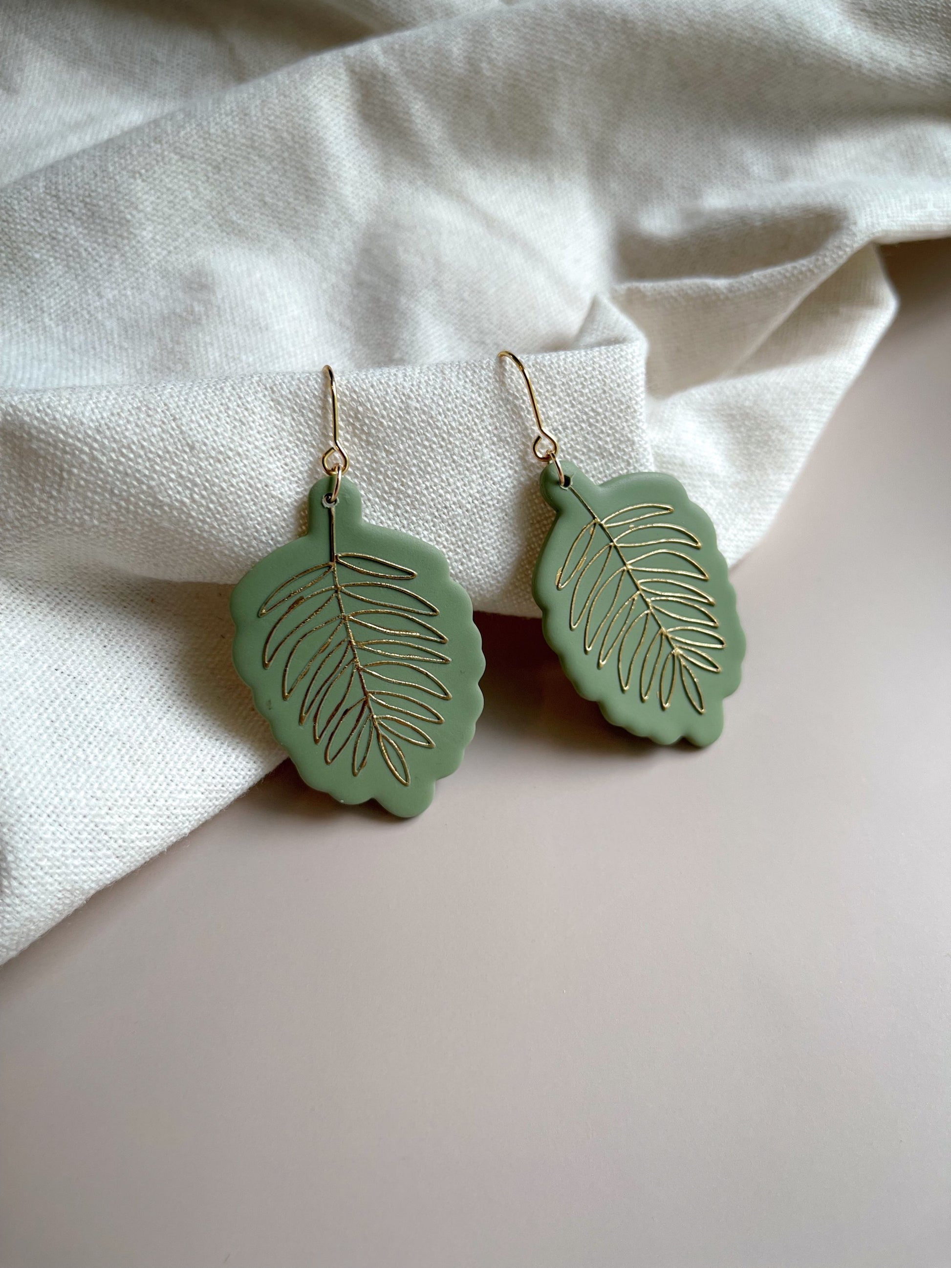 Elegant Palm Leaf image 1