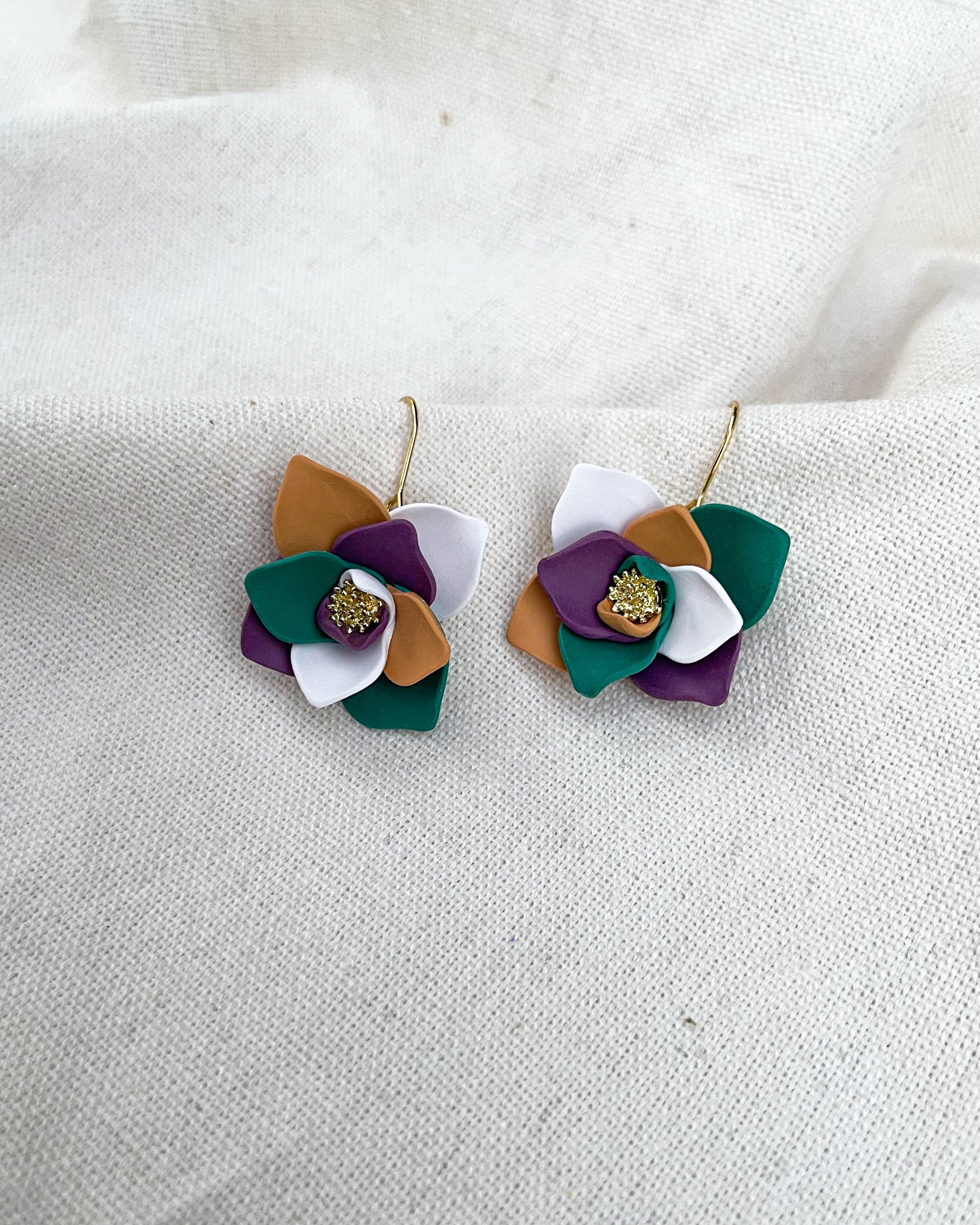 Mardi Gras Magnolias image 3