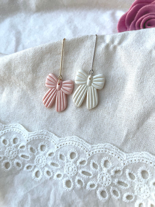 Pinstriped Bows image 0