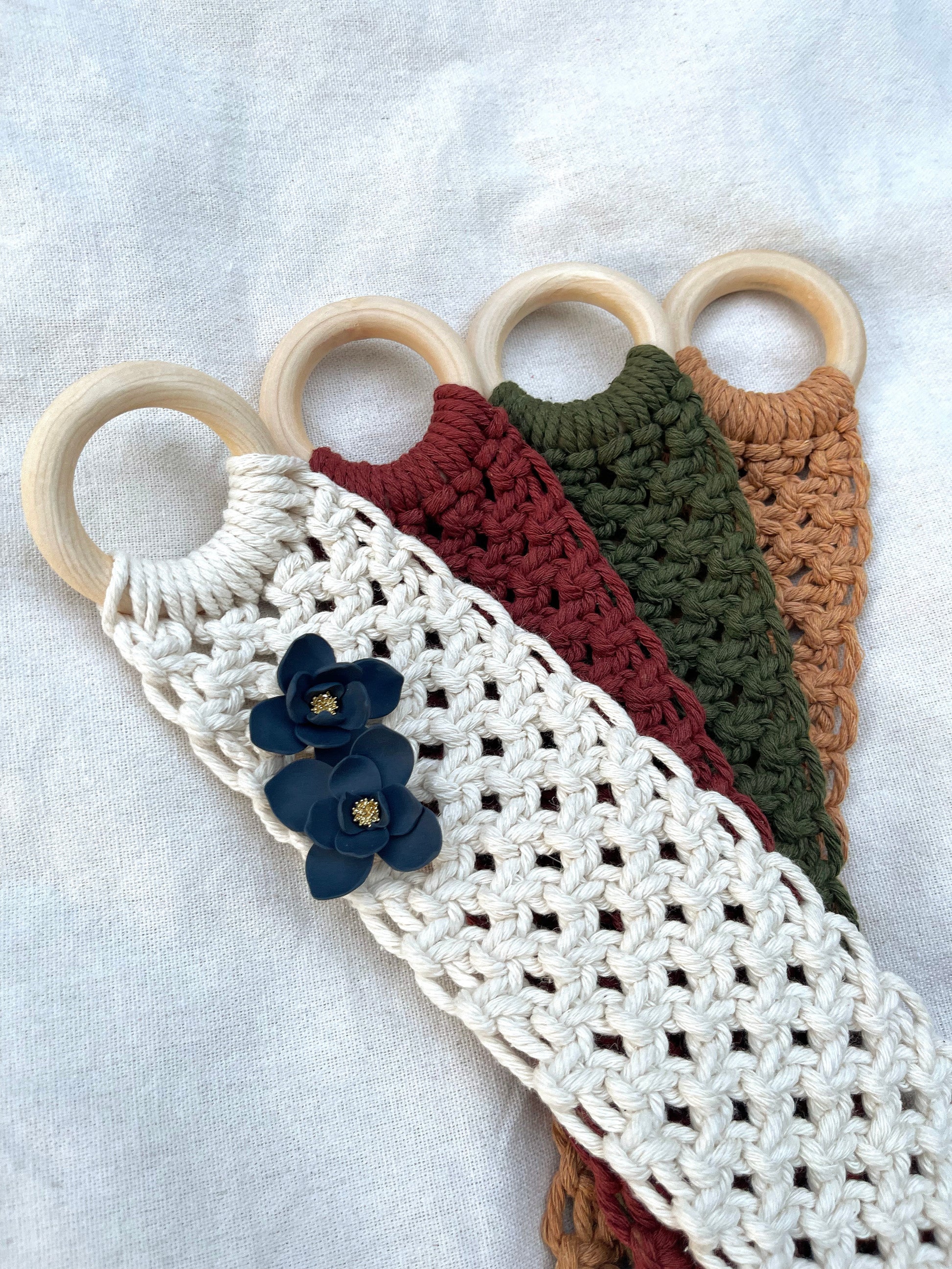 Skinny Macramé Hanging Jewelry Storage image 0